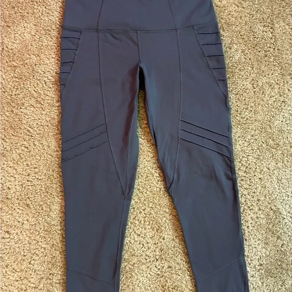 Oiselle Gray High Rise Leggings Crop Pocket Running Athletic Pants Size 4 - Picture 2 of 4